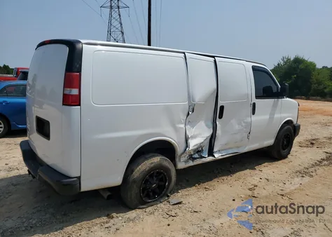 2017 Chevrolet Express G2500 z USA, uszkodzony, nr VIN 1GCWGAFF0H1130566